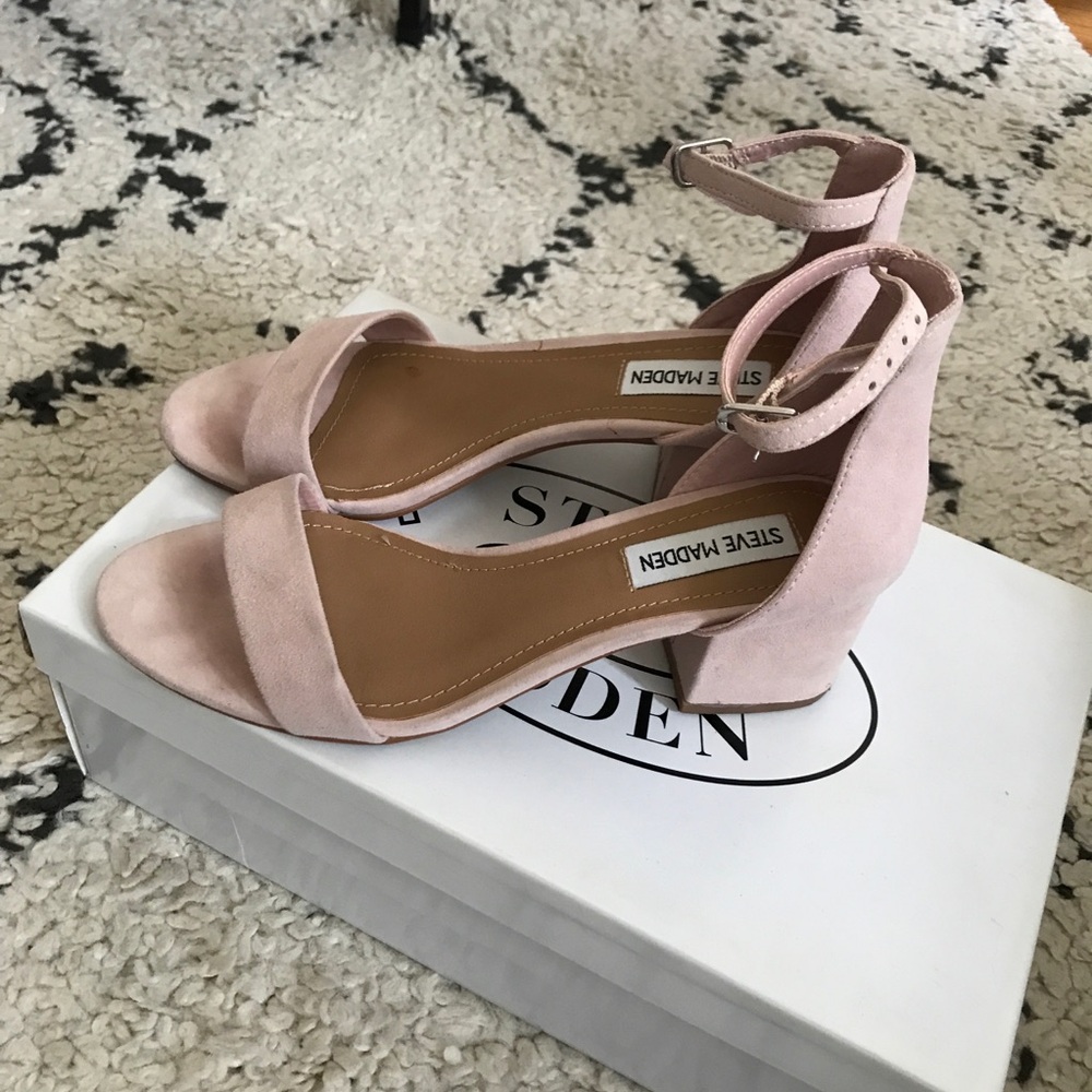 Steve Madden Women's Pink Suede Sandals